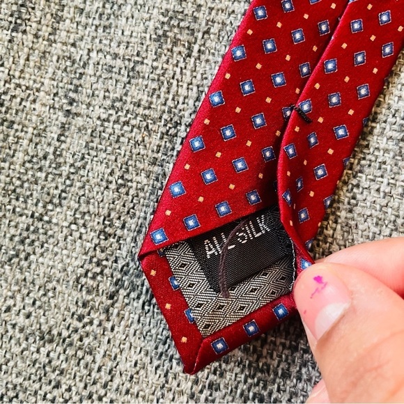 Raphael Roma Milano mens tie red 100% silk business formal wear holiday - Picture 8 of 10